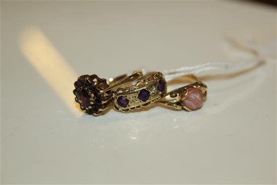 Three 9ct gold gem and coral set rings